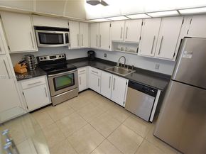 3800 Oaks Clubhouse Drive 309, Pompano Beach FL 33069