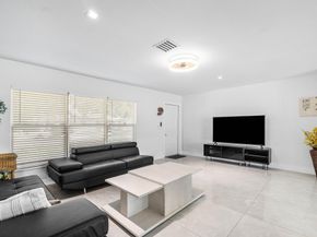 403 S 13th Court, Lantana FL 33462