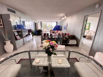 4020 W Palm Aire Drive