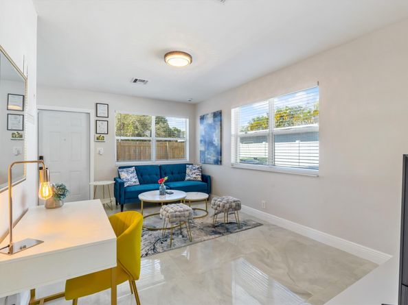 337 SW 21st St #1-3, Fort Lauderdale FL 33315