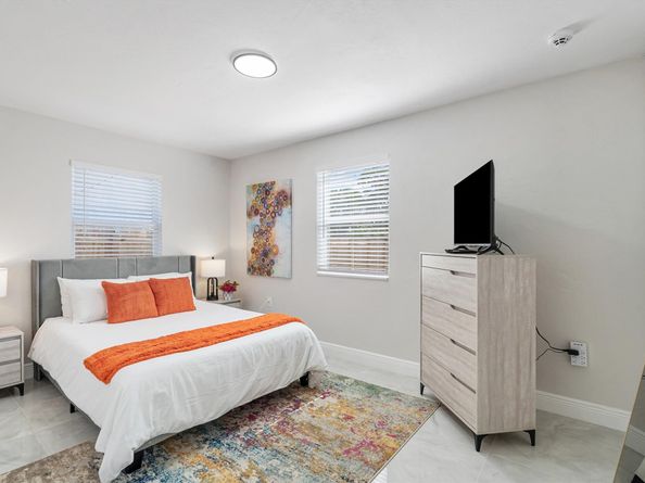 337 SW 21st St #1-3, Fort Lauderdale FL 33315