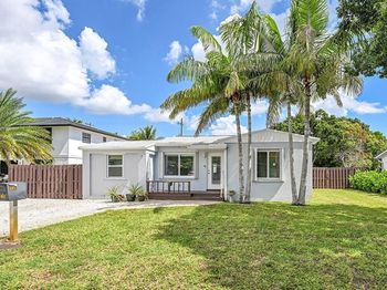 801 SW 14th Ct
