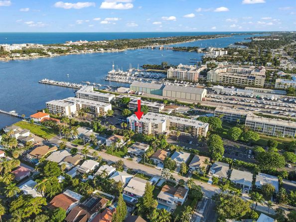 890 N Federal Highway 403, Lantana FL 33462