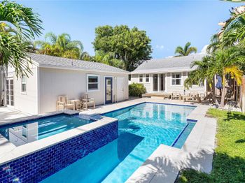 1518 N Ocean Breeze