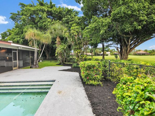 10397 Camelback Lane, Boca Raton FL 33498