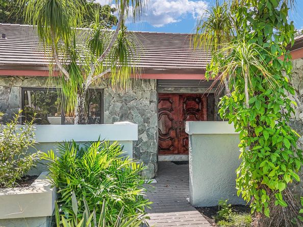 10397 Camelback Lane, Boca Raton FL 33498