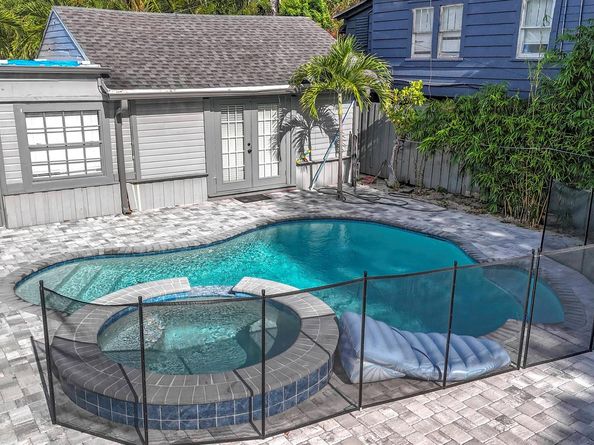 421 51st Street, West Palm Beach FL 33407