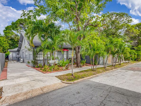 421 51st Street, West Palm Beach FL 33407