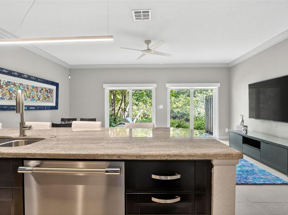 1777 NE 4th Ave B3, Fort Lauderdale FL 33305