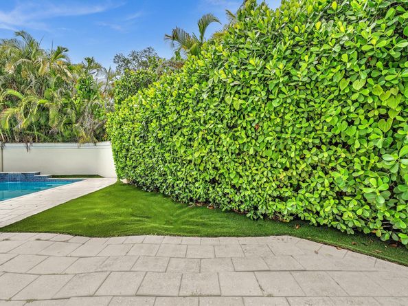 3555 Forest View Circle, Dania Beach FL 33312