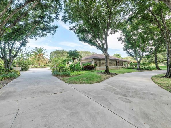 21798 Cartagena Dr, Boca Raton FL 33428