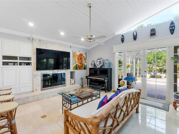 21798 Cartagena Dr, Boca Raton FL 33428