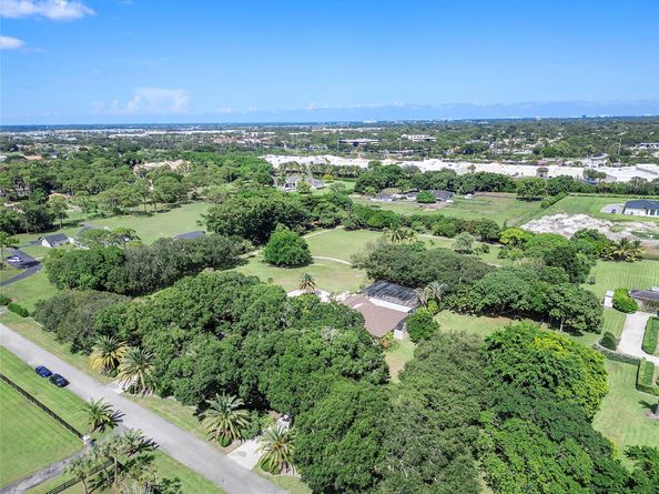 21798 Cartagena Dr, Boca Raton FL 33428