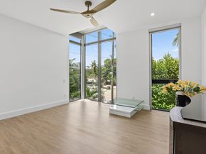 925 NE 6th Street, Fort Lauderdale FL 33304
