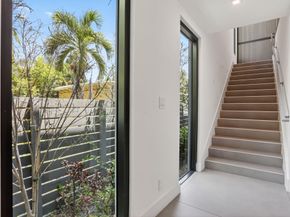 925 NE 6th Street, Fort Lauderdale FL 33304