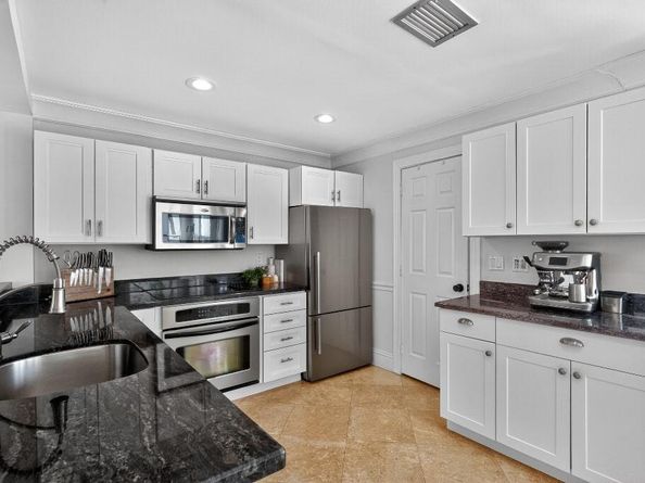 483 Pelican Way, Delray Beach FL 33483