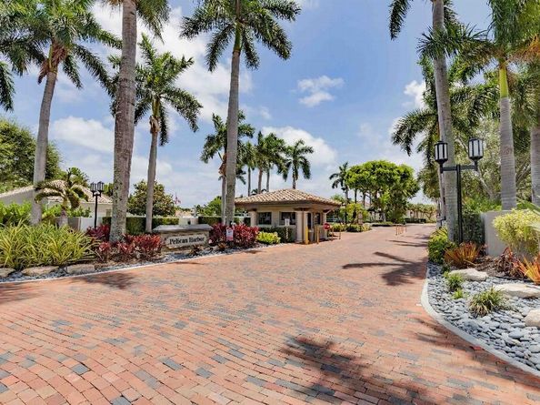 483 Pelican Way, Delray Beach FL 33483