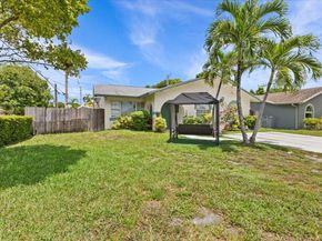 740 SW 9TH St, Hallandale Beach FL 33009