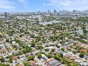 740 SW 9TH St, Hallandale Beach FL 33009