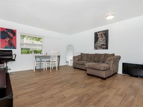8706 NW 35th St, Coral Springs FL 33065