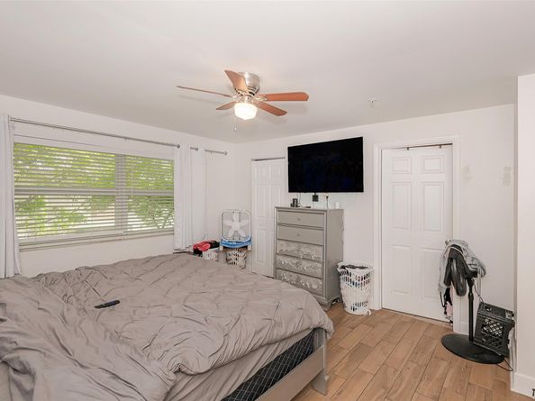 8706 NW 35th St, Coral Springs FL 33065