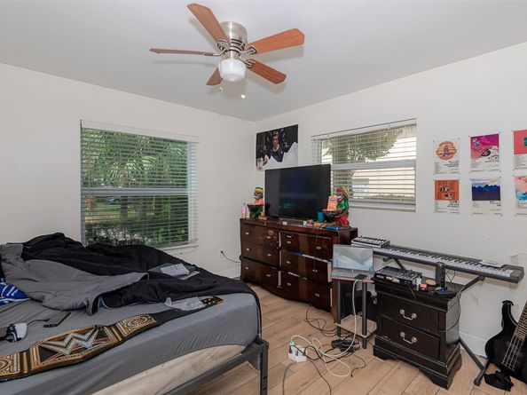 8706 NW 35th St, Coral Springs FL 33065