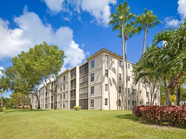 6037 Pointe Regal Circle 301, Delray Beach FL 33484