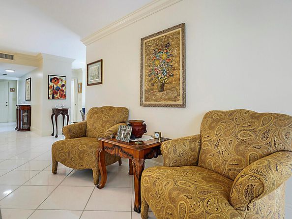 6037 Pointe Regal Circle 301, Delray Beach FL 33484