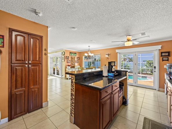 4813 NW 14th Dr, Coconut Creek FL 33063