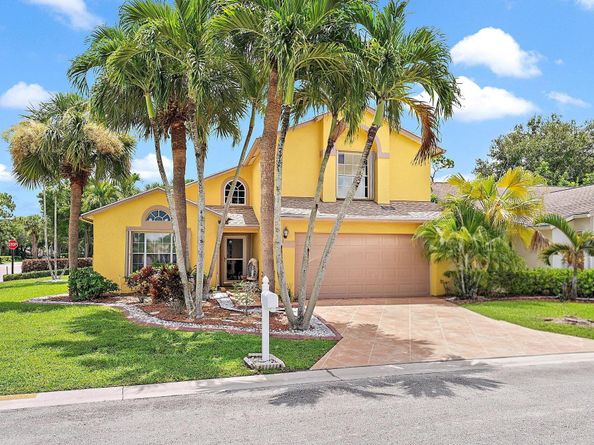 119 Hammocks Drive, Greenacres FL 33413
