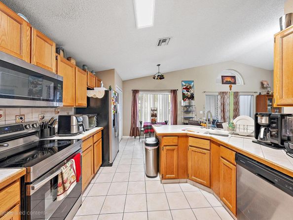 119 Hammocks Drive, Greenacres FL 33413