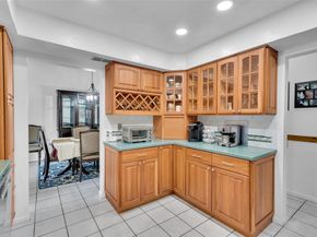 5724 SW 118 Avenue, Cooper City FL 33330