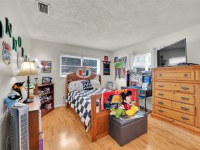 5724 SW 118 Avenue, Cooper City FL 33330