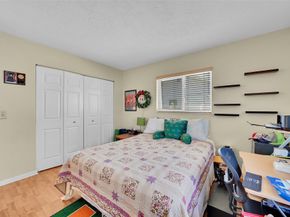 5724 SW 118 Avenue, Cooper City FL 33330