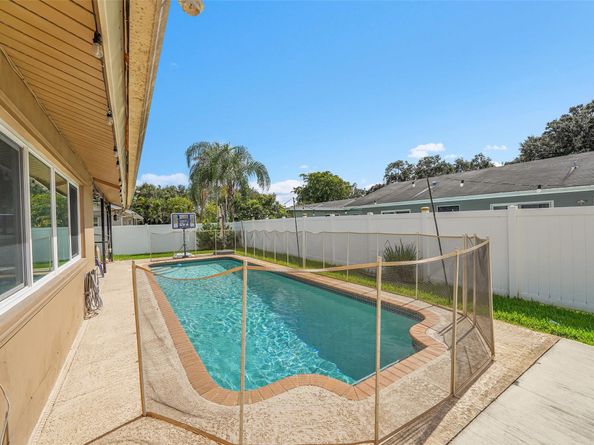 5724 SW 118 Avenue, Cooper City FL 33330