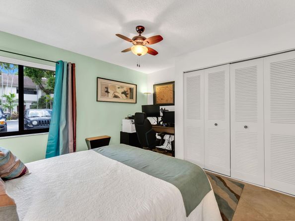 3086 S Oakland Forest Dr 1203, Oakland Park FL 33309