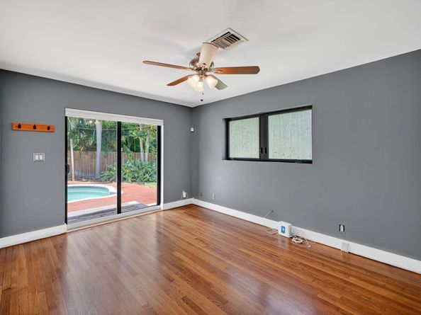 111 NE 16th Ct, Fort Lauderdale FL 33305
