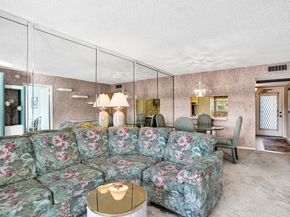 9450 Poinciana Pl 310, Davie FL 33324