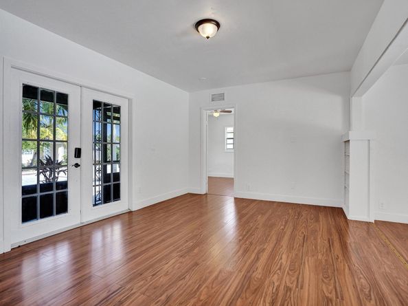717 N E Street E, Lake Worth Beach FL 33460