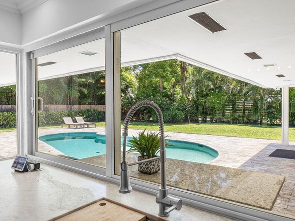 2012 NW 4th Avenue, Delray Beach FL 33444
