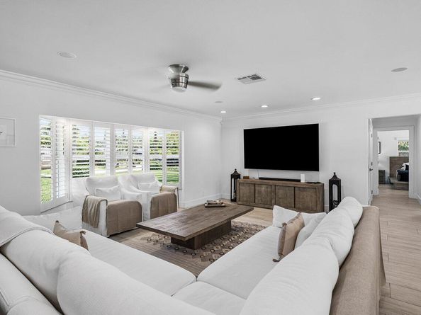 2012 NW 4th Avenue, Delray Beach FL 33444