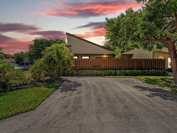 22295 Timberly Drive, Boca Raton FL 33428