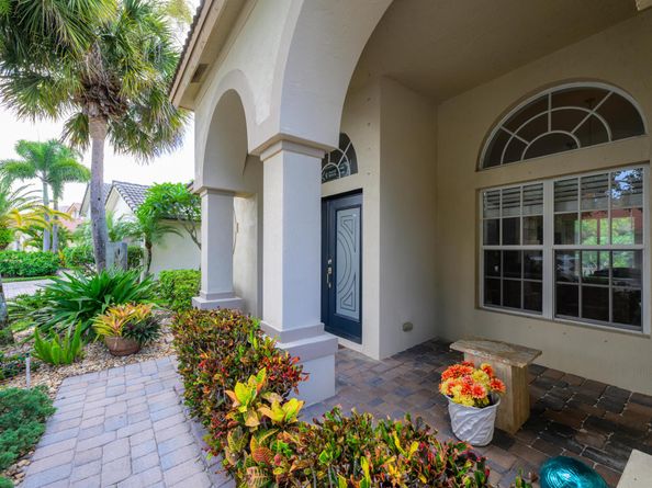 3968 W Hamilton, West Palm Beach FL 33411