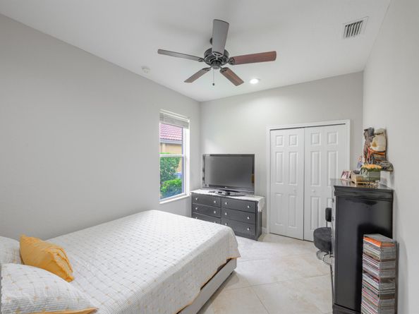 3968 W Hamilton, West Palm Beach FL 33411