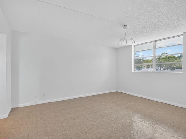 5500 NW 2nd Avenue 120, Boca Raton FL 33487