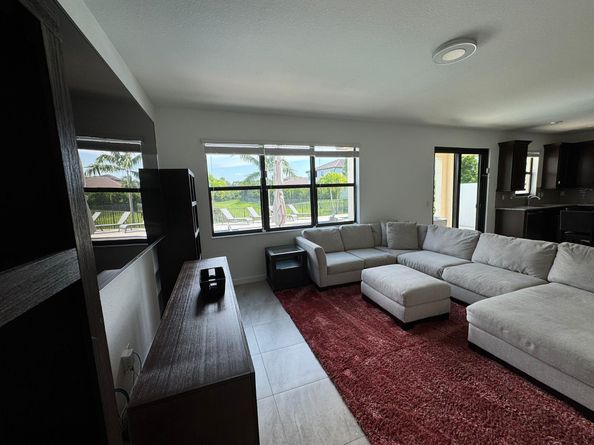 1114 Brinely Pl, Royal Palm Beach FL 33411