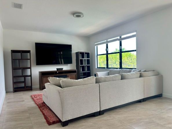 1114 Brinely Pl, Royal Palm Beach FL 33411