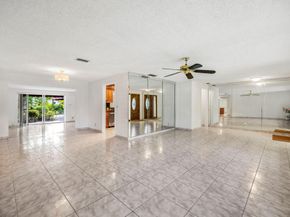 3881 NW 100th Ave, Coral Springs FL 33065