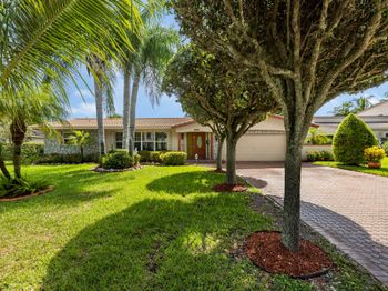3881 NW 100th Ave