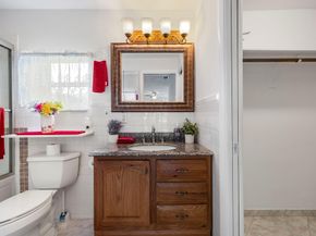 3881 NW 100th Ave, Coral Springs FL 33065